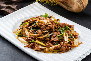 Stir-fried Lamb with Scallions