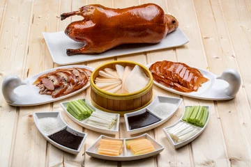 Fotobehang Peking Peking duck on wooden board in sauna  © 徐 建亮