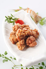 Seven-spice fried chicken in exquisite tableware