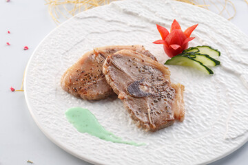 French style grilled lamb chops served in exquisite tableware