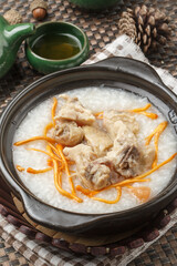 Freshly steamed spareribs with honey sauce