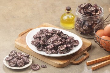 Kue Kuping Gajah is a traditional cake from Indonesia. Elephant ears have a unique shape and a sweet, delicious and crunchy taste