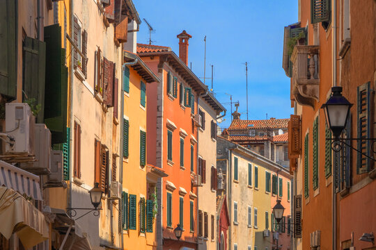 Fototapeta Colorful buildings of Rovinj Croatia and blue sky composition