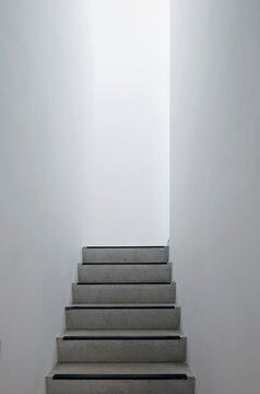 minimalist staircase