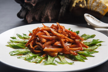 Long beans and pig ears