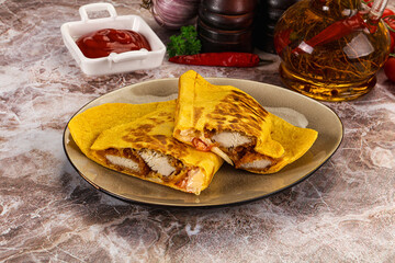 Spicy quesadillas with chicken fillet