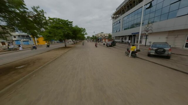 Drone FPV Rue Afrique circulation 