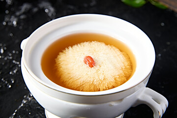 First-class soup with wolfberry and chrysanthemum tofu