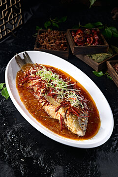 Sichuan spicy dry-fried carp