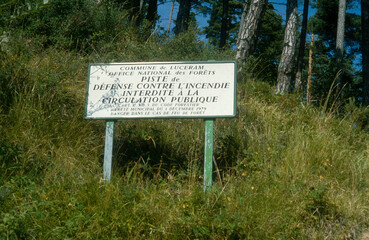 information, incendie, Protection Foret, Fôret de Luceran, 06, Alpes Maritimes, France