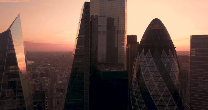 Magical Sunset Over London: Breathtaking Stock Videos of the City Skyline, River Thames, and Iconic Landmarks Bathed in Golden Light
