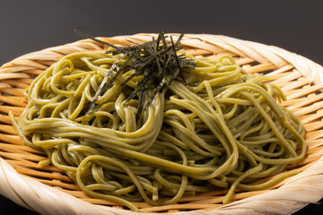 茶蕎麦（抹茶）ざる蕎麦