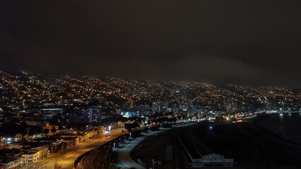 Fototapeta premium Night view of Valparaiso harbor, Chile.