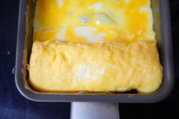 ふわふわ厚焼き玉子の美しい断面 -...