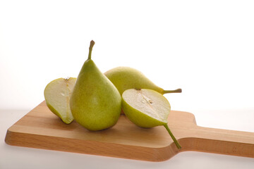 Birne,  Pyrus communis,  Birnenfrüchte,  Freisteller