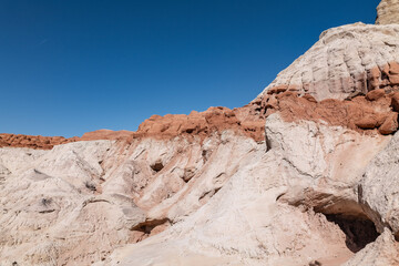The Entrada Sandstone（Middle Jurassic） is a formation in the San Rafael Group，Mostly fine-grained sandstone. Toadstool Hoodoos Trail, Kane County, Utah geology . Weathering, erosion.