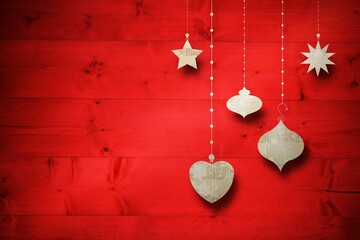 Obraz premium Christmas decorations over wood