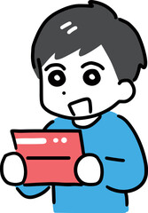 笑顔で通帳を見ている私服の若い男性