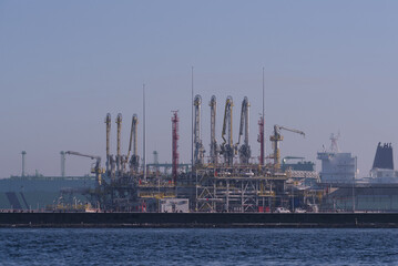  LNG TERMINAL - Gas tanker at the transshipment quay

