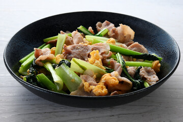 豚肉と小松菜の中華風卵炒め