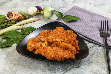 Tonkatsu fried cutlet with cabbage