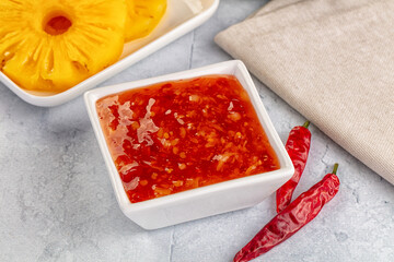 Sweet and spicy chili pineapple sauce