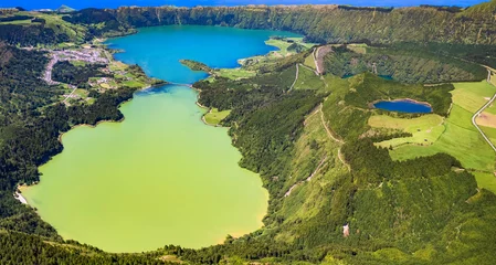 Gardinen Azores island most beautiful scenic places - wonderful emerald lakes Sete Cidades lagoons, high angle aerial view of volcanic craters. Portugal, Sao Miguel island © Freesurf