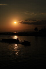 Naklejka premium 江ノ島大橋周辺の日没時の風景 夕景