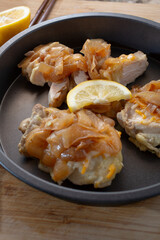 A view of a French onion chicken entree.