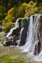 玉龍雪山の麓に広がる藍月谷・雲南省