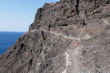 Weg am Fels über Meer auf São Vicente Kap Verde