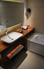Baño de hotel en Londres