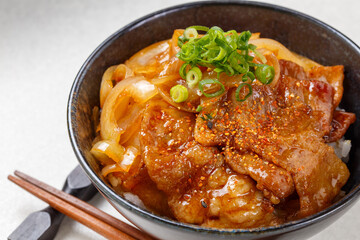豚丼
