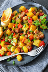 crispy fried cubed potatoes with ham, bell peppers