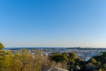 Obraz premium 新宮市街と太平洋を望む快晴の展望風景