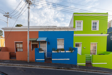 Kontrastreiche Häuserfassaden in Bo-Kaap