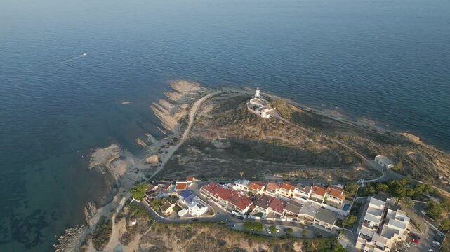 Faro del Cabo de las Huertas en Alicante desde el cielo