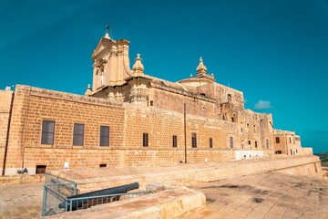 Fototapeta premium Overlooking the beauty of Malta’s coastline and cities