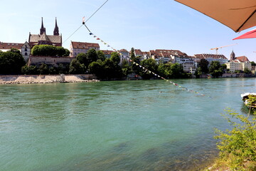 Sommerstimmung am Rhein in Basel