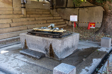 銀明水井戸の井筒（大阪城）