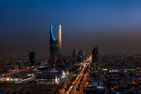 Fototapeta A view of Riyadh city at dusk