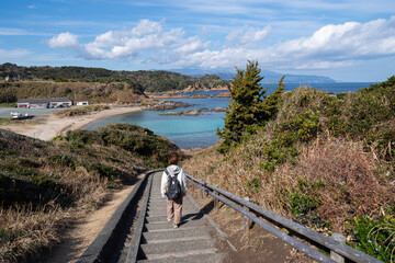 綺麗な海へ続く遊歩道