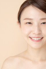 女性