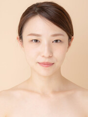 女性