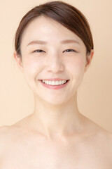 女性