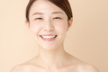 女性