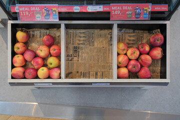 apple in the box