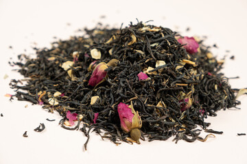 Herbal Black Tea Blend. Ginseng and Rose Petals Macro