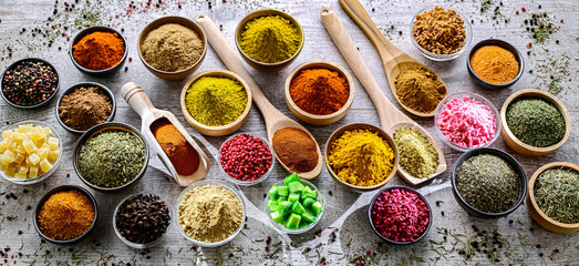 Composition with assortment of spices and herbs