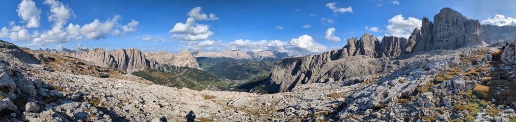 Beautiful landscape of Italian Dolomites mountains, great place for outdoor hiking and climbing via ferrata